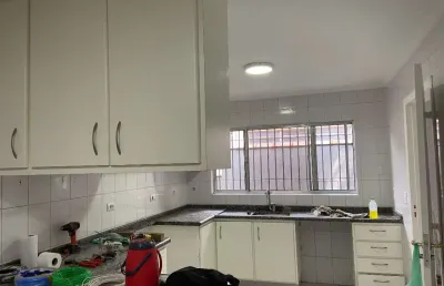Casa com 4 quartos para alugar no Parque Continental, São Paulo 