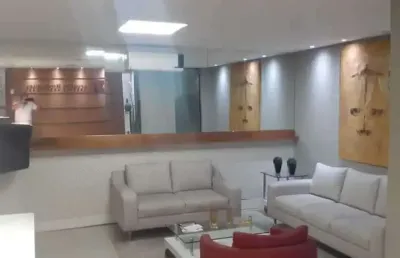 Casa comercial com 315 metros ac, 8 salas, 6 wc&#39;s, 3 vagas - pq . continental