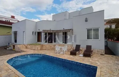 Casa com 3 quartos à venda no jardim vitória, poços de caldas , 270 m2 por r$ 1.700.000
