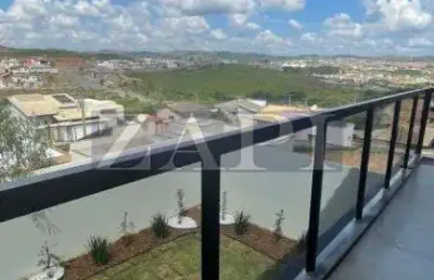 Casa a venda com tres dormitorios, no residencial tiradentes!