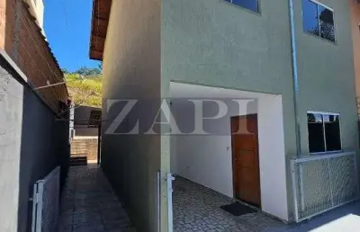 Casa com 3 quartos à venda no santa teresa, poços de caldas  por r$ 350.000