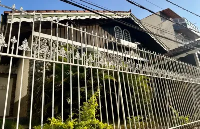 Bom pastor,  casa 5 quartos para locação,  2 vagas. venha conferir!!!