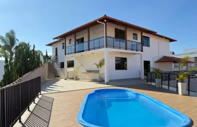 Spinaville,  casa duplex, 4 quartos, suítes, 6 vagas, área de lazer completa. sensacional.