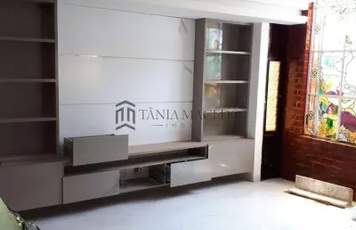 Casa à venda com 450m², 3 dormitórios sendo 1 super suíte com hidro + closet, 5 vagas de carros, pr