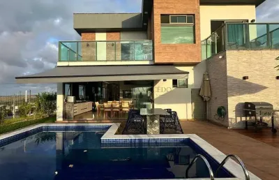 Casa à venda com 258,44m², 5 dormitórios, sendo 3 suítes, varandas, terraço,  2 vagas, alphaville p