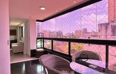 Apartamento à venda com 230m², 05 dormitórios, sendo 02 suítes, sala ampla, área serviço, 4 vagas,