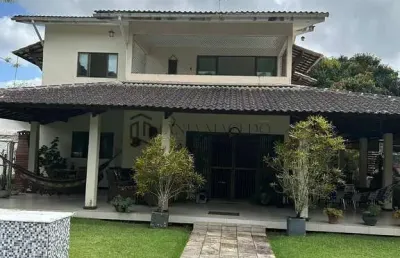 Casa à venda com 364m², 4 suítes, a suíte master possui varanda, sala ampla,  aldeia dos camarás, c