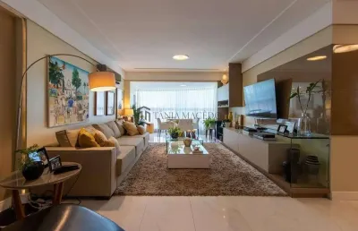 Apartamento à venda com 172m², 4 suítes, móveis planejados, dependência completa, 3 vagas cobertas,