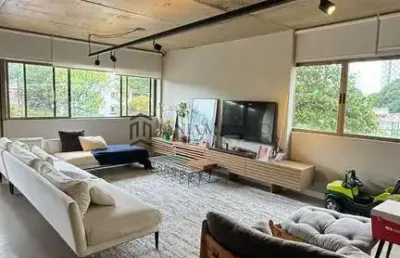Apartamento reformado, moderno 3 dormitórios com 2 suites, na melhor localização da zona norte. à v