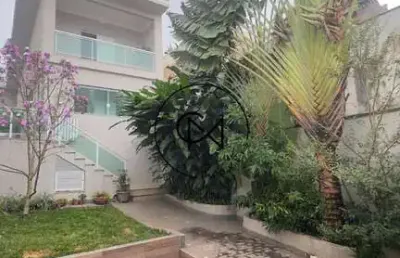 Sobrado residencial moderno - 3 suítes; 4 vagas - para venda na v. anastácio!