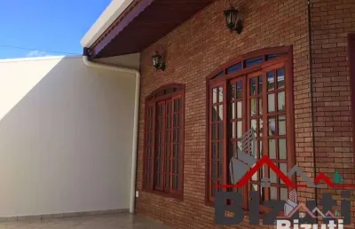 Casa com 3 quartos à venda na Rua Waldemar Cordts, Jardim da Fonte, Jundiaí