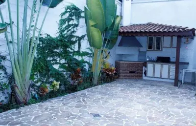 Casa de rua fechada para venda - 225 metros quadrados com 3 suítes em panamby