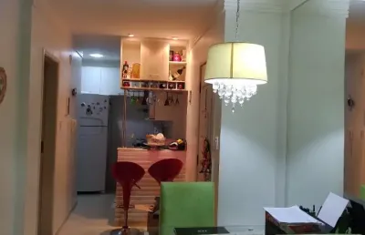 Vendo apartamento na praça da revolução 2/4 reformado com armários - periperi