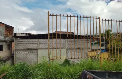 Vendo galpão  em paripe com aprox.  270m ²  de área construída e    525m² de terreno