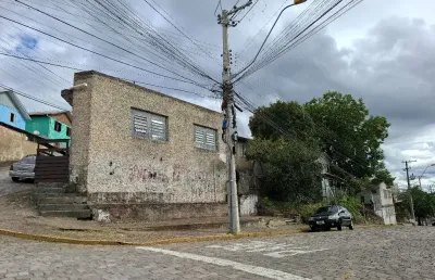 Casa comercial com 1 sala à venda na Próximo Antiga Fábrica Marcopolo, Planalto, Caxias do Sul
