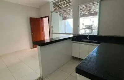 Casa bairro bom pastor. cód. k221. 3 qts/suíte, lote 125 m². área verde fundos região de ipatinga