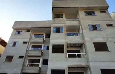 Apartamento bairro parque das águas. cód. a283, térreo, clarabóia. perto de escolas.