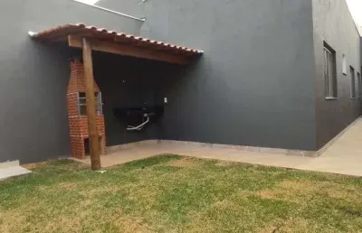 Casa cód. k142, meio lote, garagem dois carros, quintal região de ipatinga, bairro parque caravelas