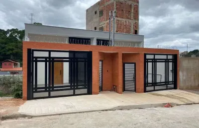 Casa em ipatinga, b. jardim santa clara. cód. k181, área gourmet e 2 vagas de garagem.