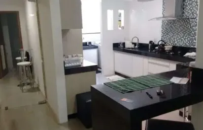 Apartamento bairro iguaçu, a064. primeiro andar, piso porcelanato , 2 vagas. região de ipatinga
