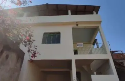 Casa em ipatinga, cód. k172, bairro veneza. quintal enorme, jardim, perto centro da cidade.