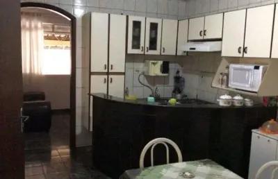 Casa em ipatinga, 3 qts. cód. k161. área privativa 200 m².