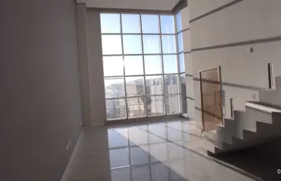 Cobertura bairro iguaçu. cód. c051. 2 suítes, elevador, 2 vgs, área gourmet. vista para ipatingão