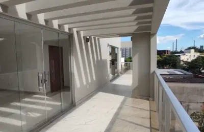 Cobertura linear bairro veneza. cód. c048, área gourmet, elevador 200 m². região de ipatinga - mg