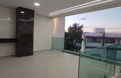 Casa bairro cidade nova. cód. k236, 3 qts/suite, clarabóia, sacada com área gourmet, 2 vgs. região de ipatinga.