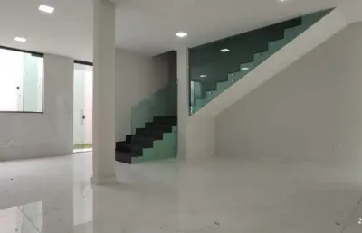 Casa bairro. cód. k232. 3 qts/suíte, perto da avenida principal e da escola. exclente localização. região de ipatinga