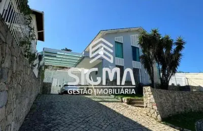 Casa em condomínio fechado com 6 quartos para alugar na avenida ricardo muylaert salgado, 285, lagoa, macaé por r$ 8.500