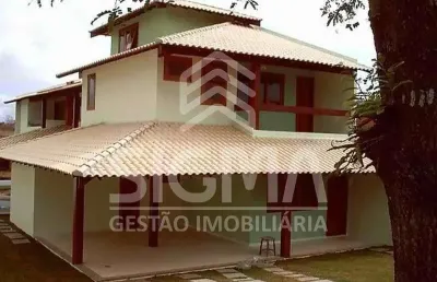 Casa com 3 quartos à venda na rua castro alves, glória, macaé por r$ 1.800.000