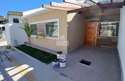 Casa com 3 quartos à venda na rua manoel francisco nunes, granja dos cavaleiros, macaé por r$ 470.000