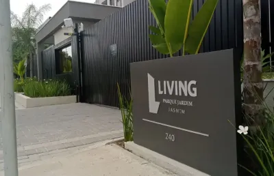 Excelente apto 2 quartos com vaga no condomínio living parque jardim jasmim.