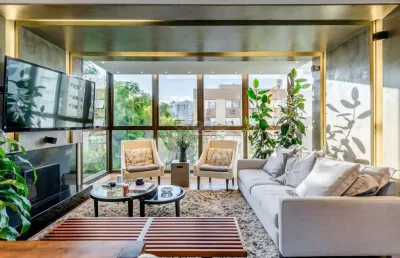 Apartamento com 3 quartos à venda na avenida alegrete, 115, petrópolis, porto alegre por r$ 1.490.000