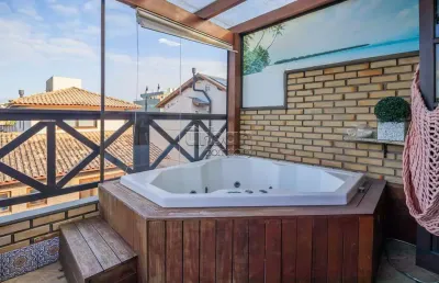 Casa em condomínio fechado com 2 quartos à venda na avenida karl iwers, 252, jardim planalto, porto alegre por r$ 583.000