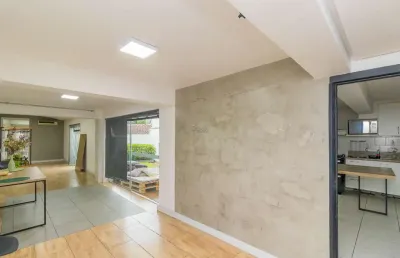 Casa em condomínio fechado com 4 quartos à venda na rua joão paetzel, 1060, chácara das pedras, porto alegre por r$ 1.500.000
