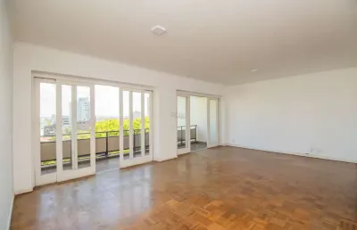 Apartamento com 3 quartos à venda na rua marquês do pombal, 93, moinhos de vento, porto alegre por r$ 1.250.000
