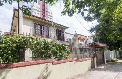 Casa com 4 quartos à venda na rua felipe de oliveira, 1265, petrópolis, porto alegre por r$ 1.200.000