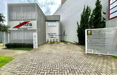 Oportunidade única: predio comercial de alto padrão no centro de são josé dos pinhais-pr, 130m², 2 vagas de garagem. venha conhecer!
