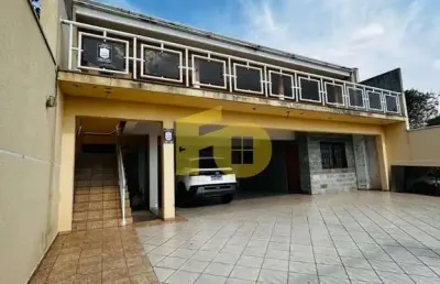 Sobrado alto padrão - 3 quartos sendo uma suíte com closet