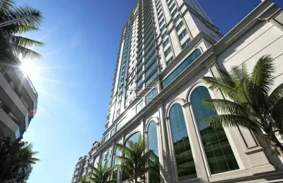 Apartamento com 4 quartos à venda em meia praia, itapema  por r$ 4.420.000