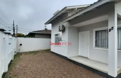 Casa com 2 quartos à venda na helio laus, 58, xv de novembro, tijucas por r$ 750.000