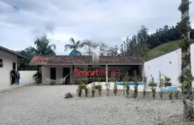 Casa com 3 quartos à venda na sc 108, 555, tijipió, são joão batista por r$ 750.000