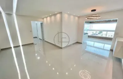 Apartamento com semi mobiliado com sacada vista mar e lazer de resort