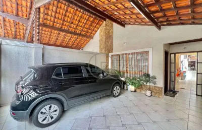 Casa com 3 quartos à venda na Rua Balneário Camboriú, 302, Aviação, Praia Grande