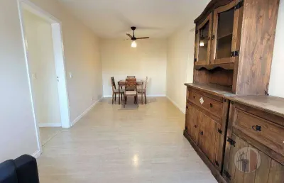 Apartamento com 2 dormitórios para alugar, 53 m² por r$ 2.200/mês - água verde - curitiba/pr
