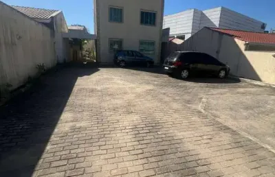 Apartamento com 2 quartos, sala amplificada, e jardim no bairro rio verde