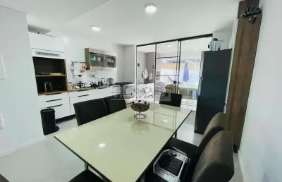 Casa com 3 quartos à venda na rua do trapiche, --, campeche, florianópolis por r$ 990.000