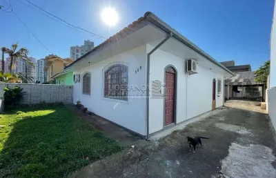 Casa em condomínio fechado com 3 quartos à venda na avenida buriti, --, parque são jorge, florianópolis por r$ 1.300.000